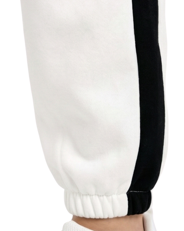 Trening din două piese: Bluză tip zip-up (cu fermoar) și Pantaloni sport tip jogger (cu manșetă elastică la gleznă).