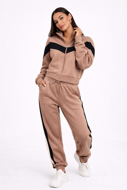 Compleu sport Rozana-Compleu cu hanorac scurt - MEQUEEN