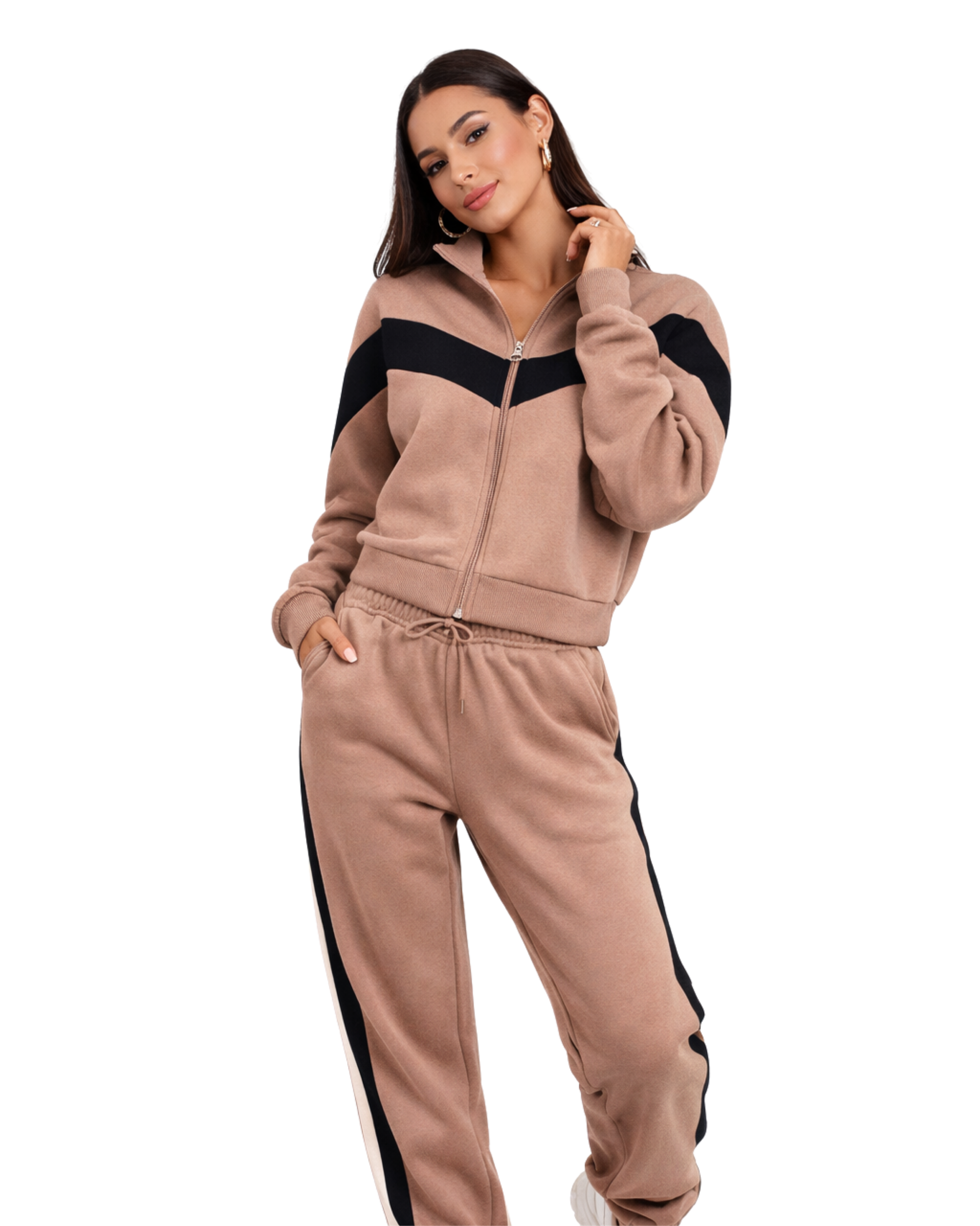 Trening din două piese: Bluză tip zip-up (cu fermoar) și Pantaloni sport tip jogger (cu manșetă elastică la gleznă).