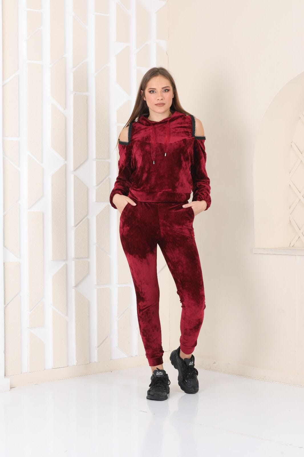 Compleu Rabia-Set de trening din catifea-cu glugă și umeri decupați - MEQUEEN